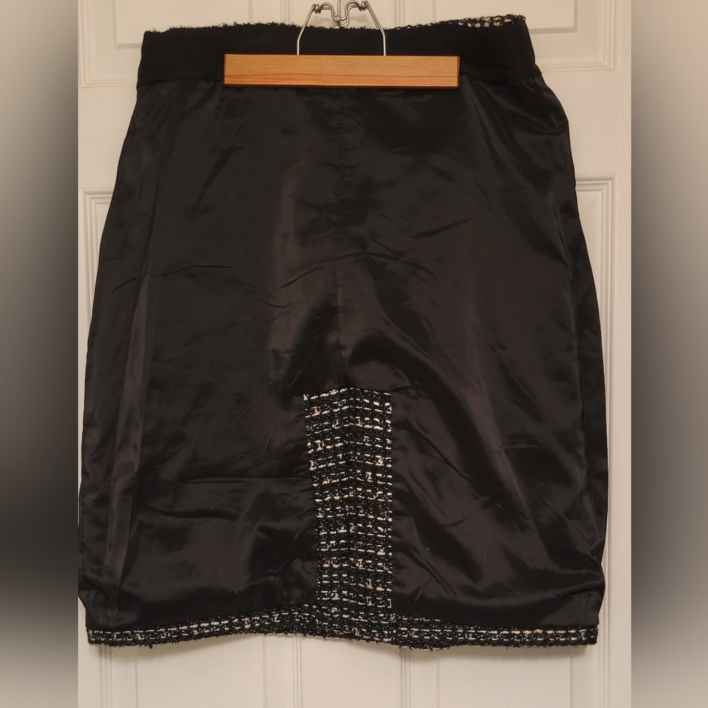 J. Crew Tweed skirt Black and White with sparkle Size 10 16" Waist 24" Length - Picture 3 of 11